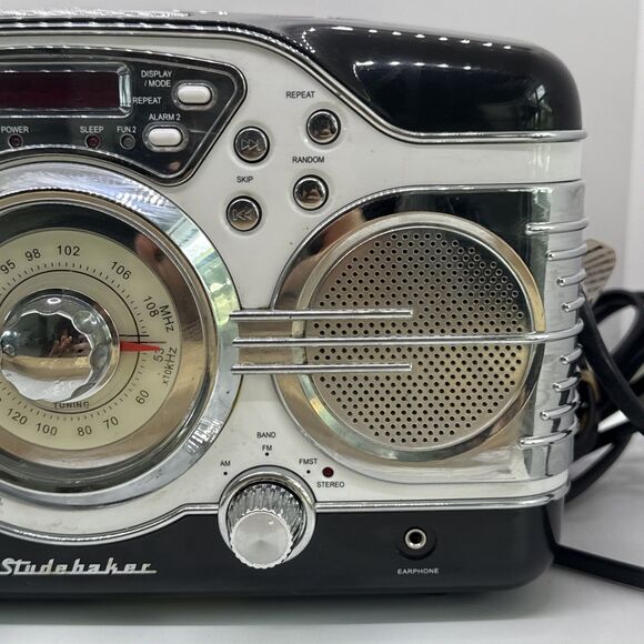 Studebaker SB2103BW Retro AM/FM CD Clock Radio Black Chrome Vintage Style Tested - Picture 4 of 12